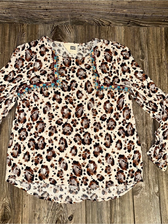 Savanna Jane Tops - Savanna Jane Cream Leopard Print Blouse with Turquoise Trim Balloon Sleeves L